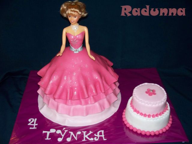 barbie růžová.JPG