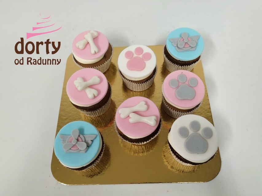 PAW cupcakes