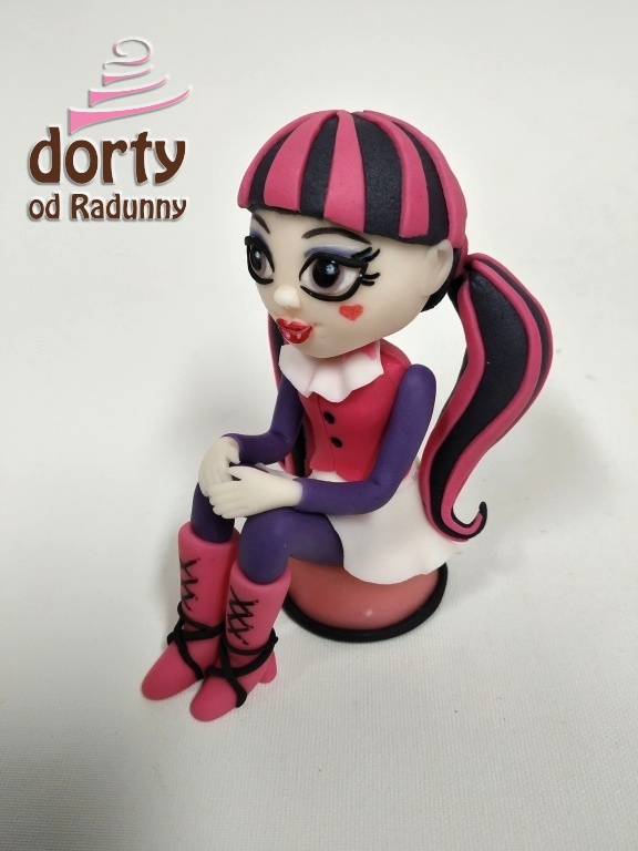 Drakulaura-figurka